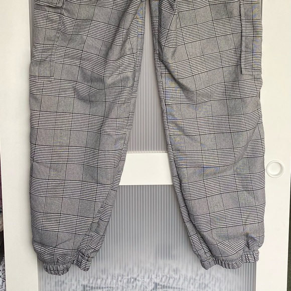 Gingham patterned joggers - Picture 4 of 8